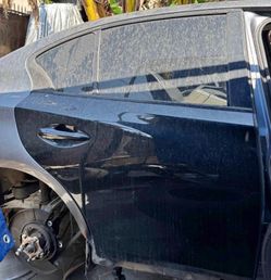 2014 q50Rear passenger door