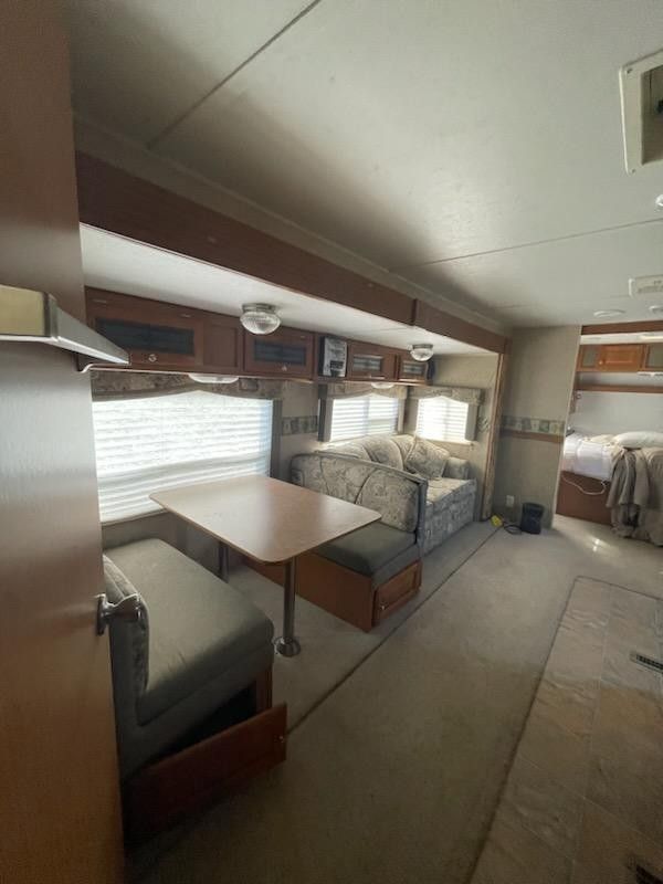 2006 Fleetwood Denali 27 Ft
