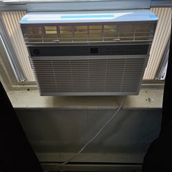 10,000 GE Smart Air Conditioner
