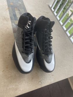 Nike Vapor Cleats Size 13.5