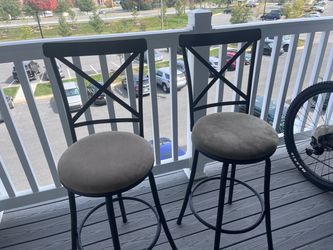 High top swivel stools