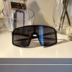 Men’s Oakley Sunglasses