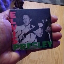 Elvis Bubble Gum Collector Gum And Picture Of Elvis Presley . In ever Opened!