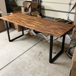 IKEA PINARP table