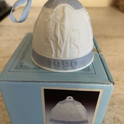 Lladro Christmas Bell 1990 Porcelain Figurine 5641- NEW IN BOX
