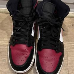 Air Jordan 1 Mid Noble Red Size 12