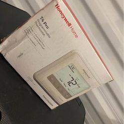 Honeywell T4  Thermostat 