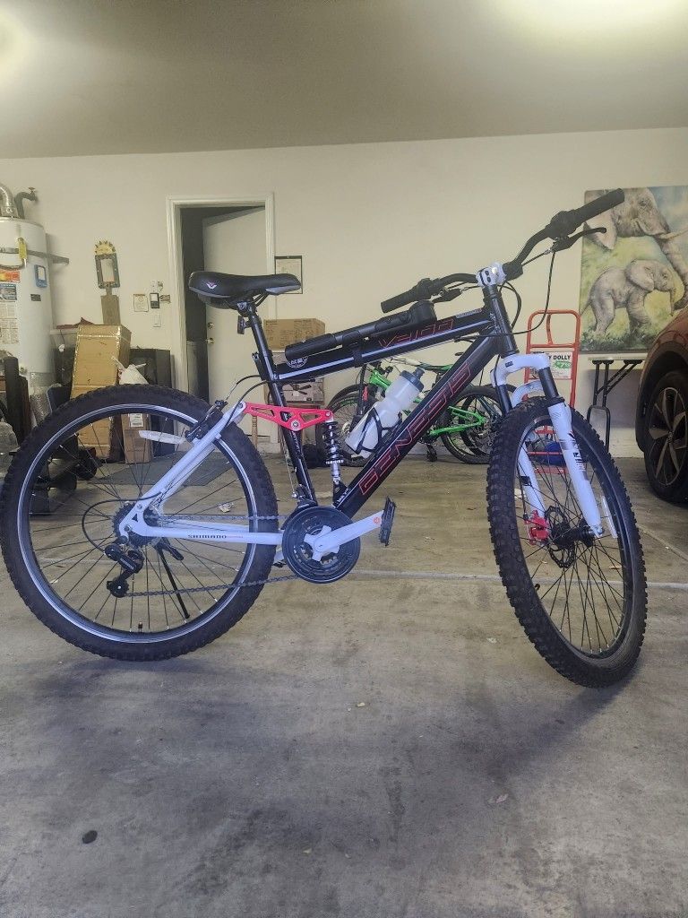 Full Suspension Mountain Bike