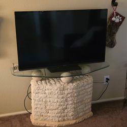40" TV & Stand