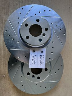 BMW 530i 17-23 Front Drill Slot Rotors Ceramic Brake Pads 