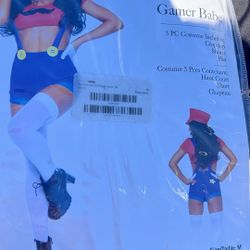 Costume