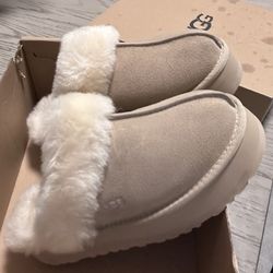 Uggs Size 8 