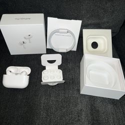  *BEST OFFER* AirPods Pro 2nd Gen *UNTOUCHED*