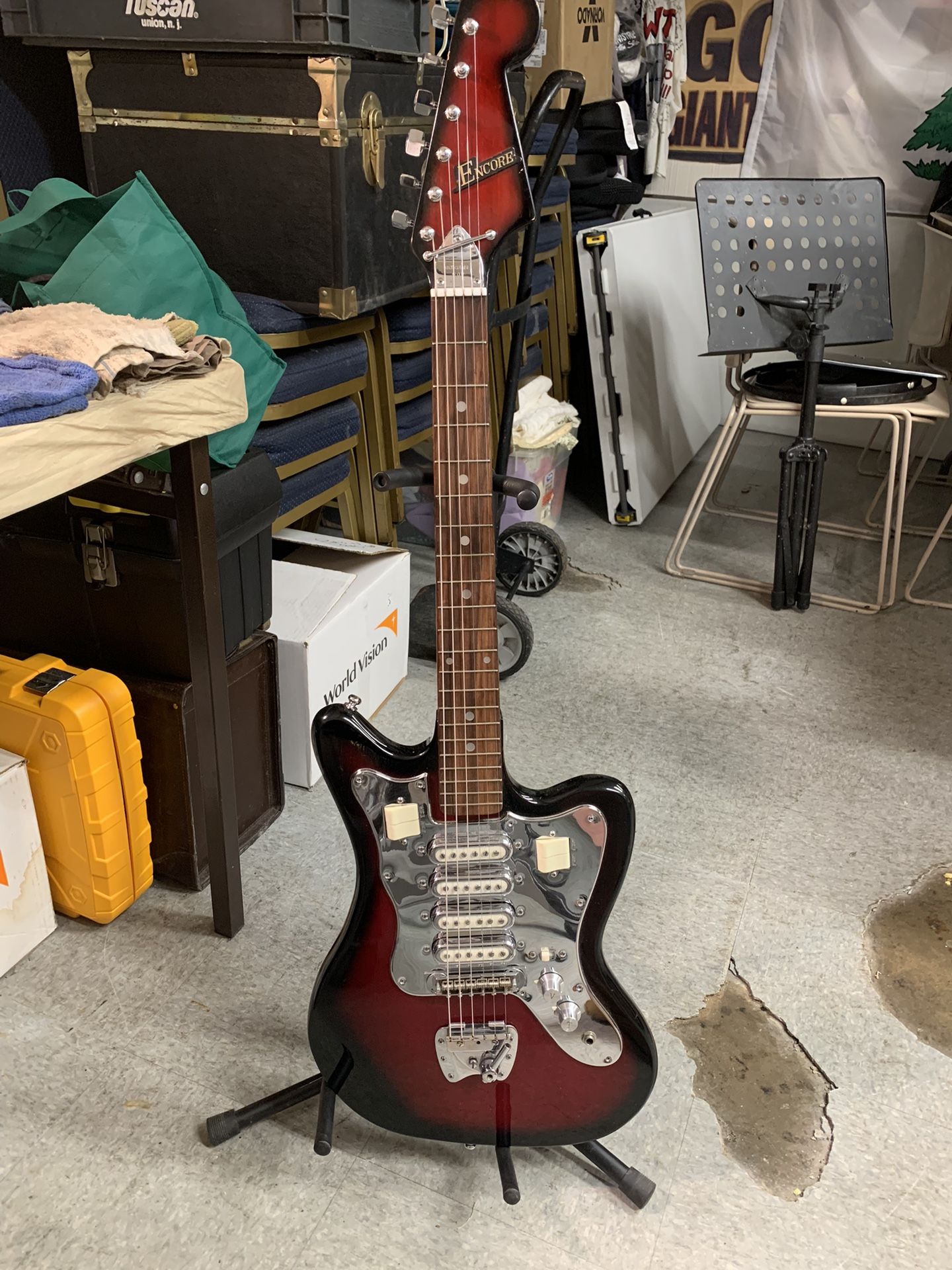 VINTAGE ENCORE ELECTRIC GUITAR W Original Bag