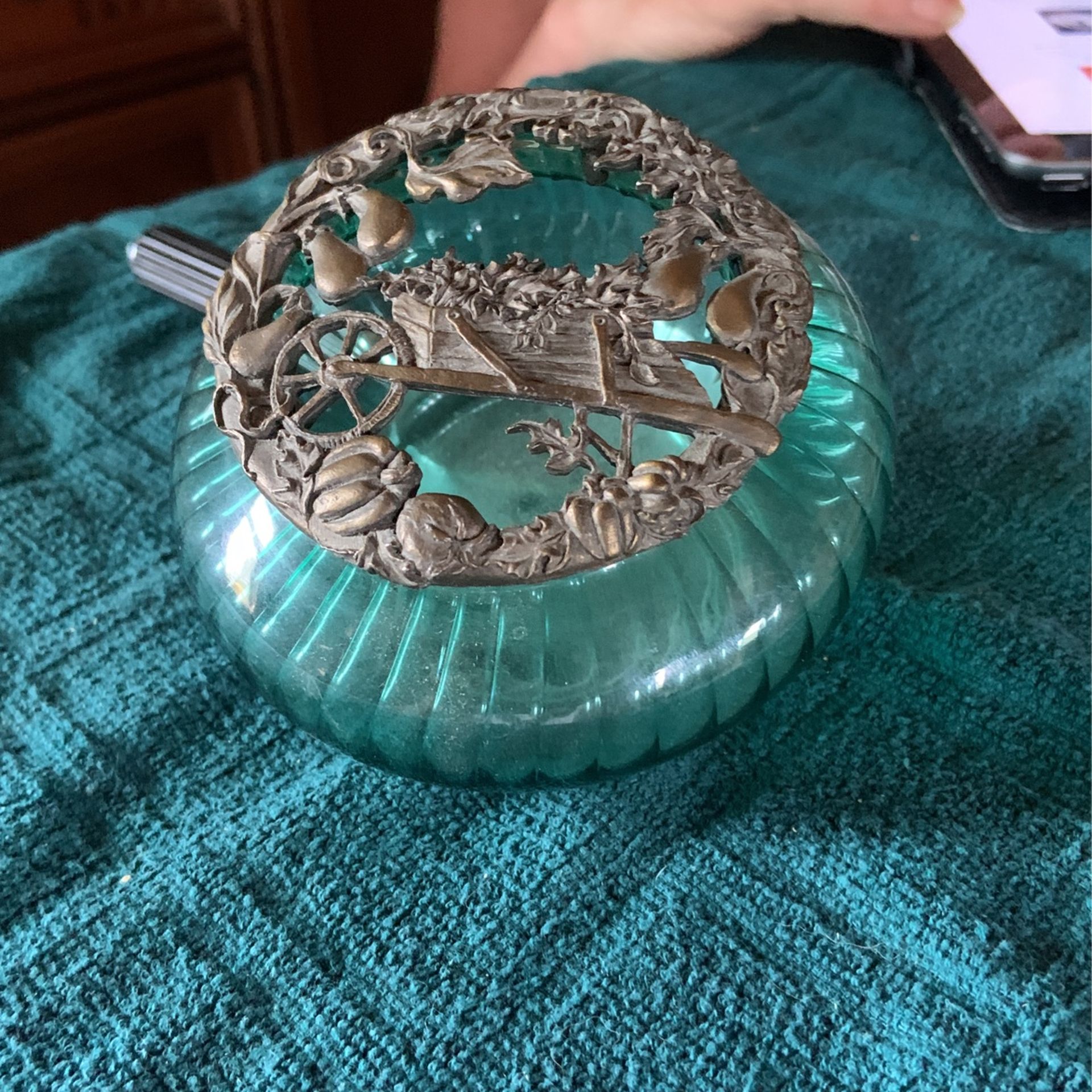 Green Glass Potpourri Jar With Pewter Lid for Sale in Morrisville, NY