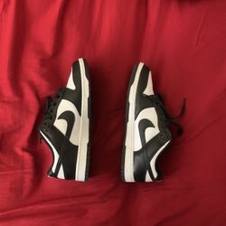Nike Dunk Low Pandas
