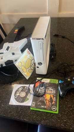 Xbox 360 Slim Console Bundle with Games and Controller
