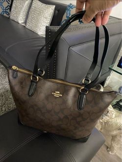 Pretty item ! Like New