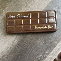 Too faced chocolate bar palette