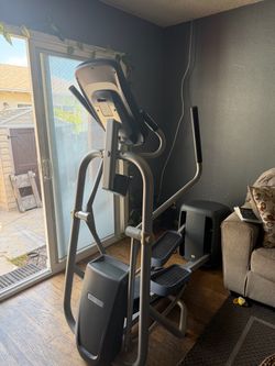 EFX elliptical PRECOR 447