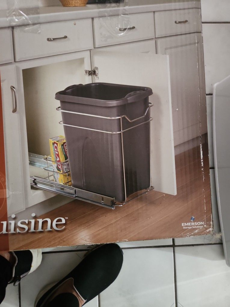 Kitchen Trash Can