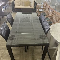 Island Club Outdoor Table Sets 