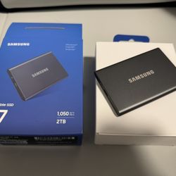 Samsung T7 2TB Portable SSD