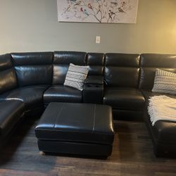 Large Leather Reclining Couch (been used maybe 4/5 times)