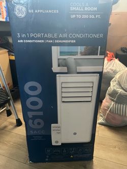 A/c unit great condition with remote