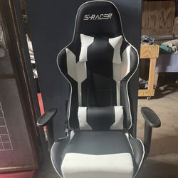 Gaming Chairs 