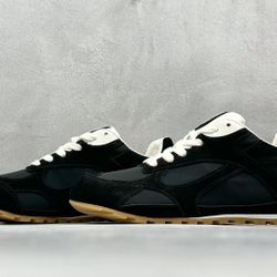 B.OTTEGA V.ENETA Orbit Runner