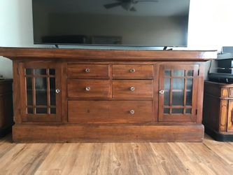FREE  Craftsman Sideboard Buffet