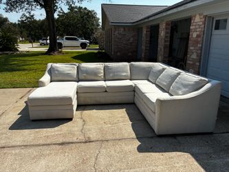 England Furniture Thomas Cream Sectional  [$3,500+ Retail]