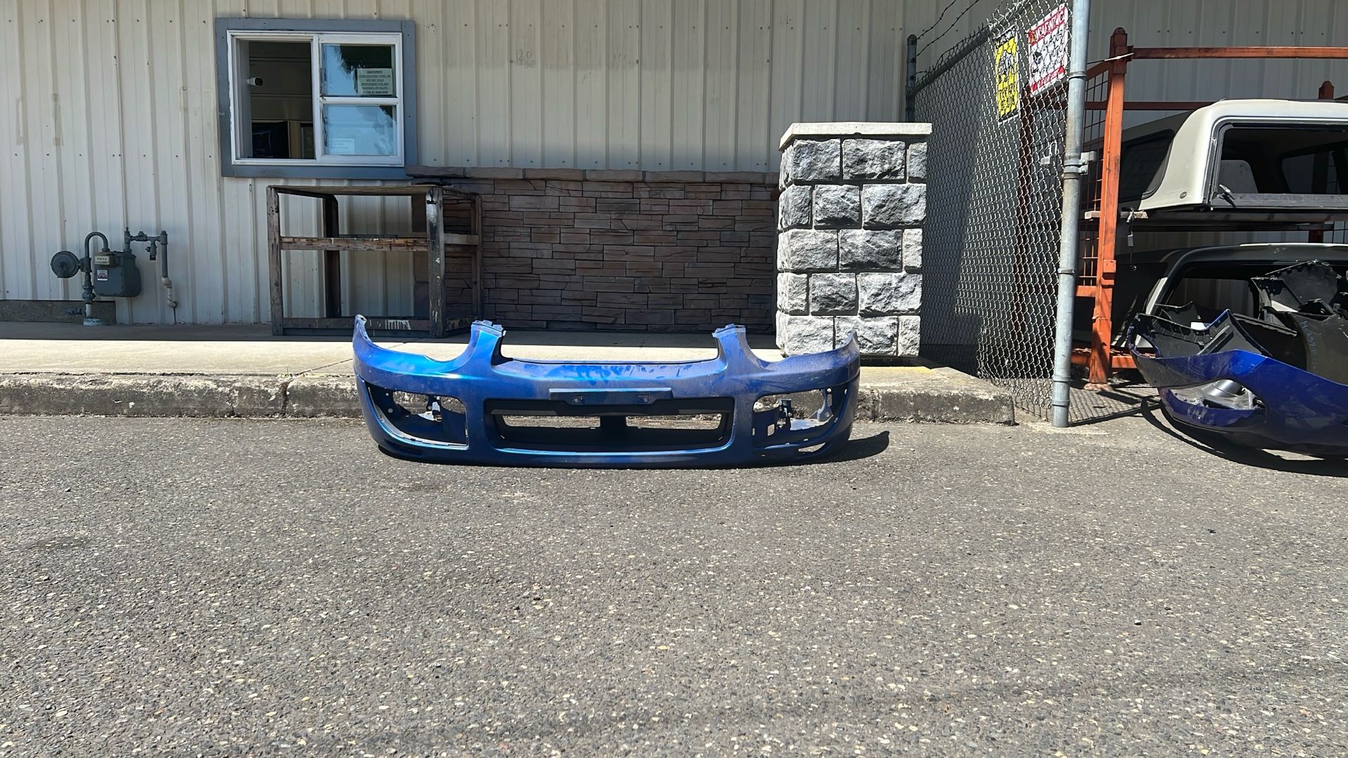 2004 To 2005 Subaru Impreza Front Bumper #B652 SU1000 148