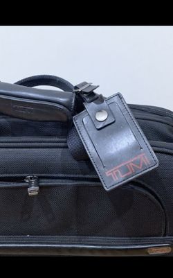 Tumi Black Carry On Computer Airplane Travel Duffle Alpha Samsonite GUCCI Vuitton Hermès