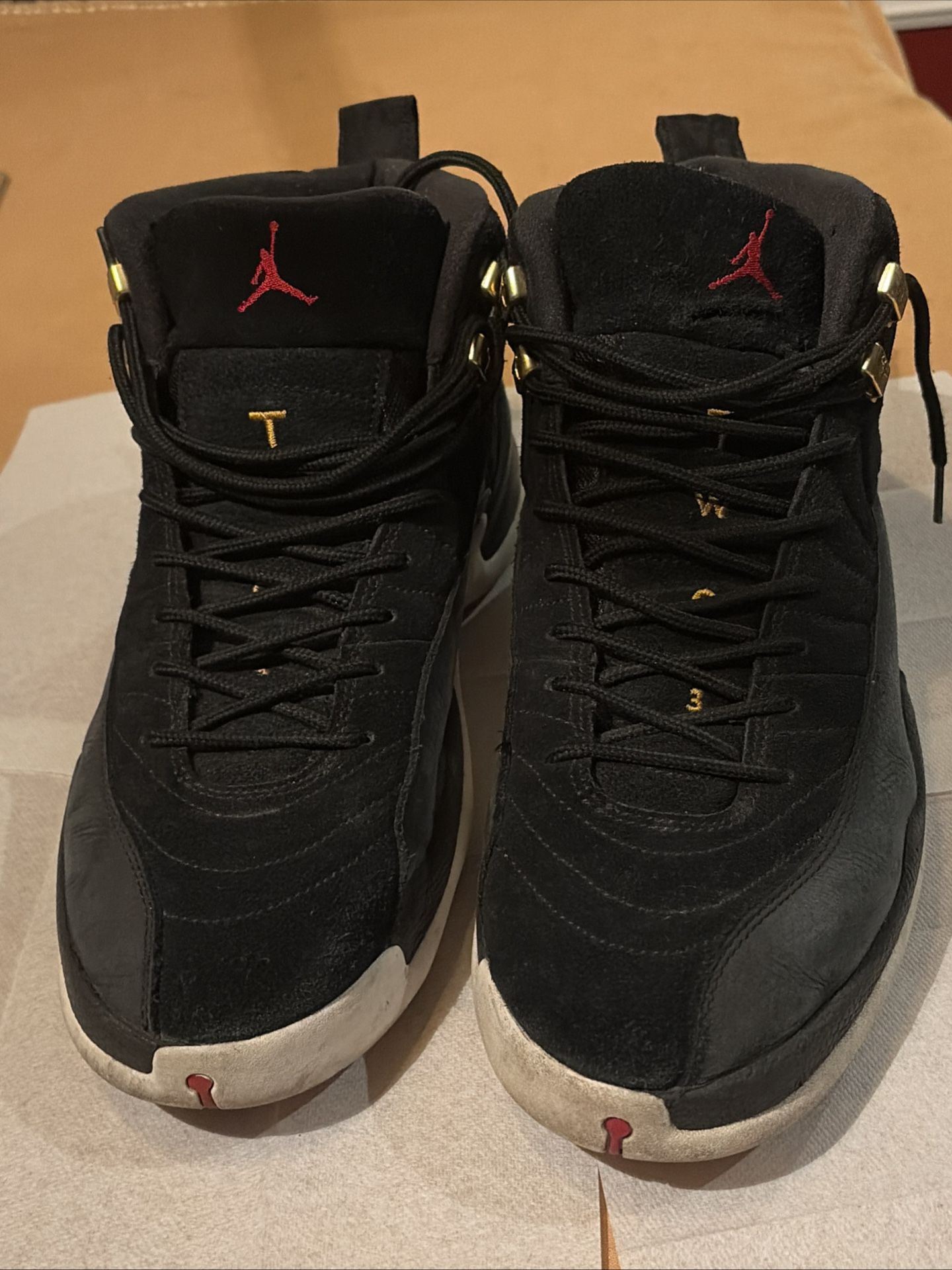 Nike Air Jordan 12 Retro Reverse Taxi 130690-017 Men’s Size 12 US Shoes Sneakers