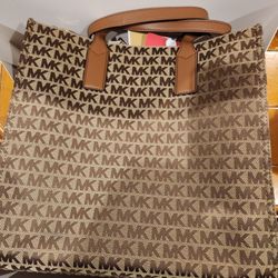 Brand new Michael Kors 