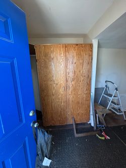Closets/ Cabinets Storage