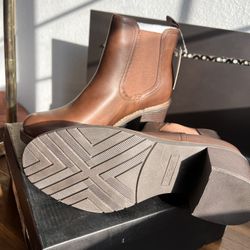 🚨Women’s Winter Dress Boots – Size 8.5