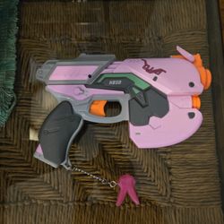 Overwatch https://offerup.com/redirect/?o=RC5WQQ== NERF gun