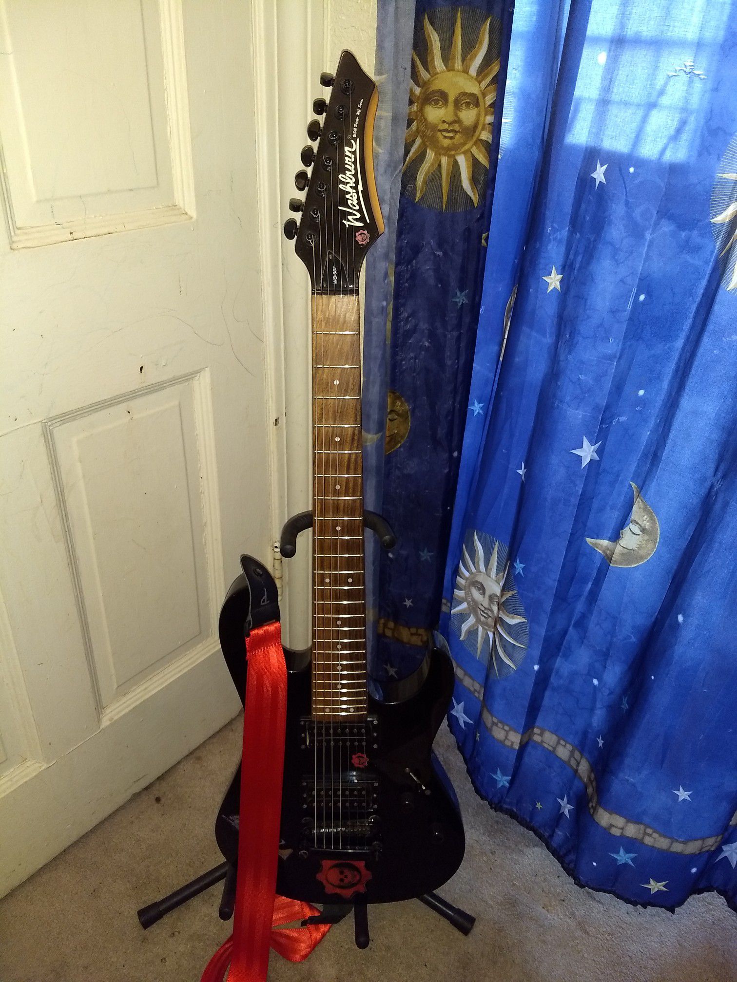 Washburn WG-587 7-string guitar