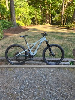Specialized levo comp alloy 2022