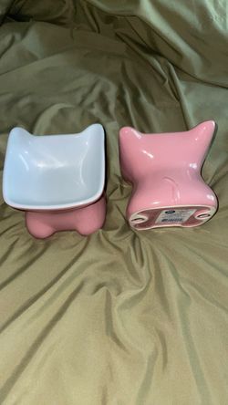 Elevated Cat-Shaped Ceramic Pet Bowl