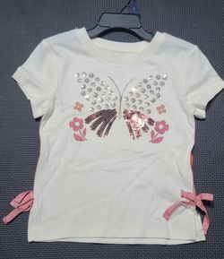 Girls Embellished Butterfly Short Sleeve Tee
$4  (One Available In Size 4)