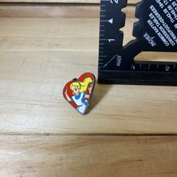 Disney Pin 2013 Hidden Mickey Alice In Wonderland