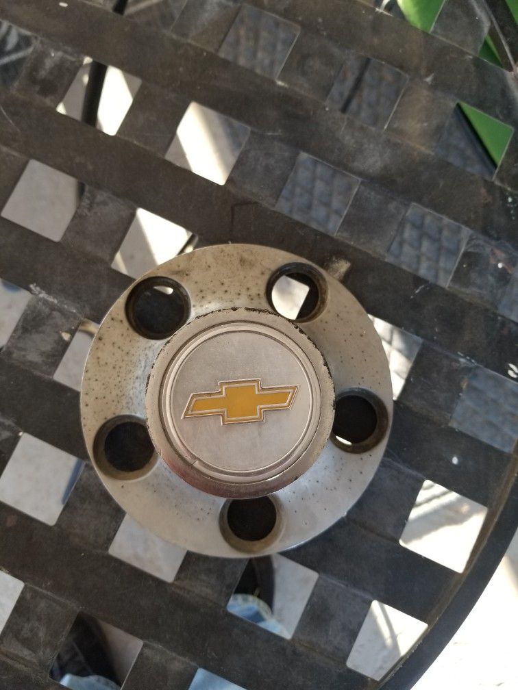 Chevy Center caps