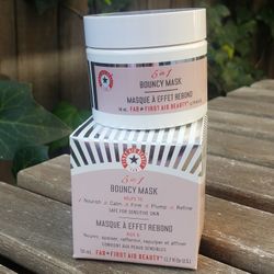 First Aid Beauty 5 In 1 Bouncy Mask NEW IN BOX!