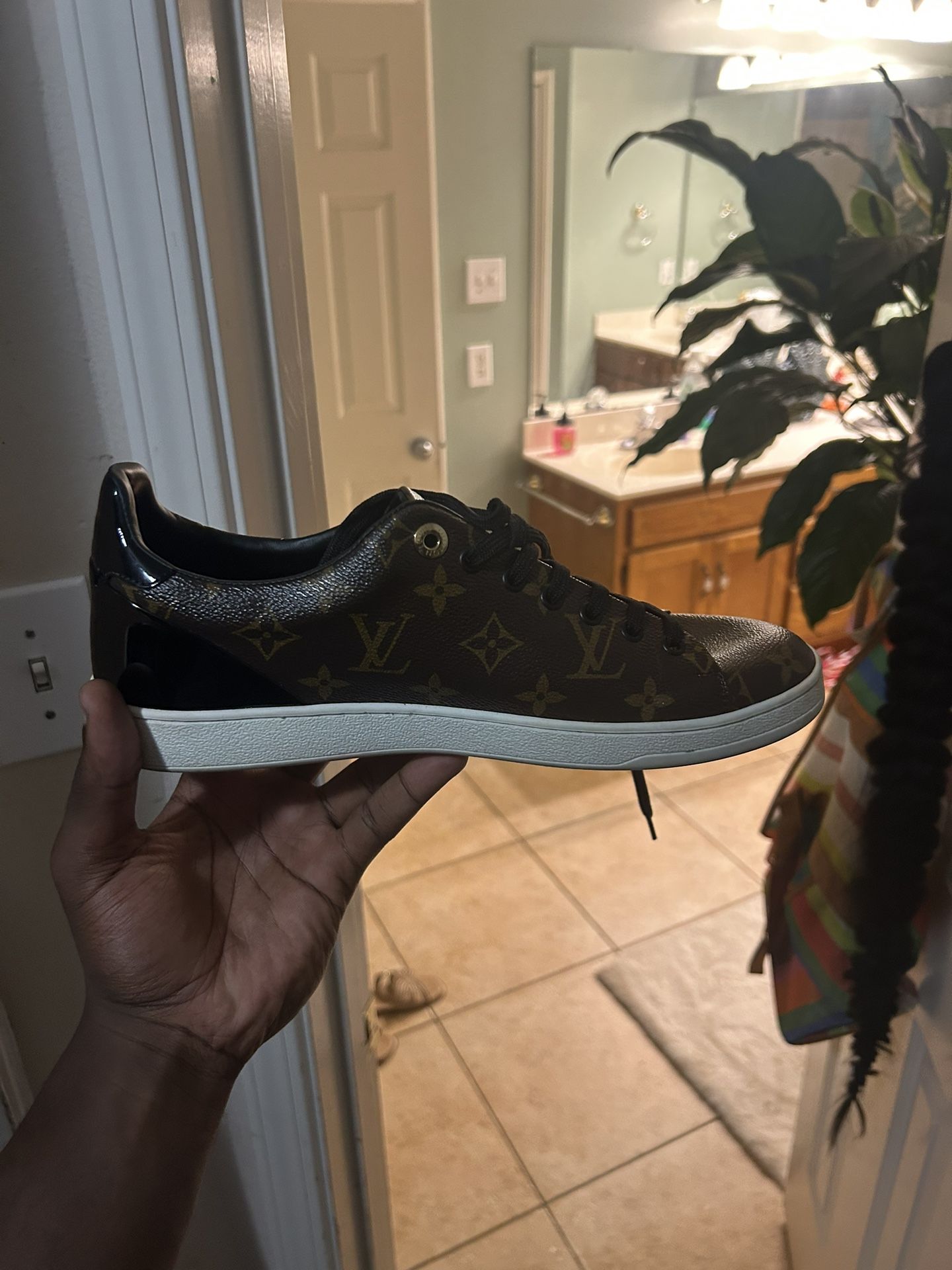 LOUIS VUITTON Frontrow Sneaker Cacao