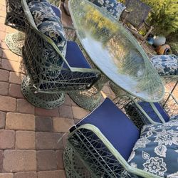 Vintage Russell Woodard spun fiberglass patio dining set