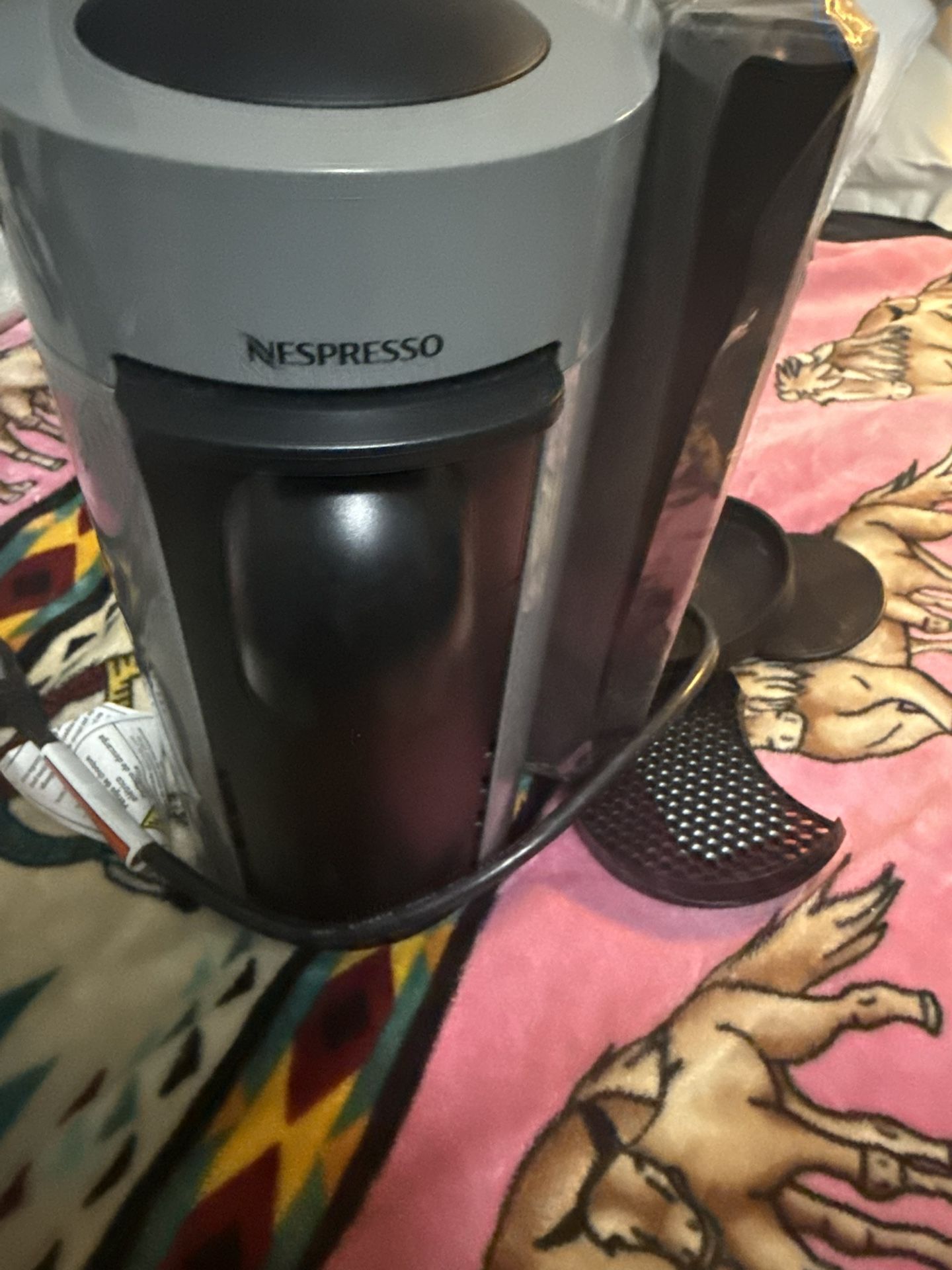 Highest Offer Wins NESPRESSO coffee maker Machine